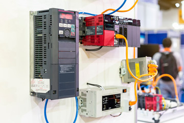 Variable Speed Drive (VSD) Programming & Panel Wiring